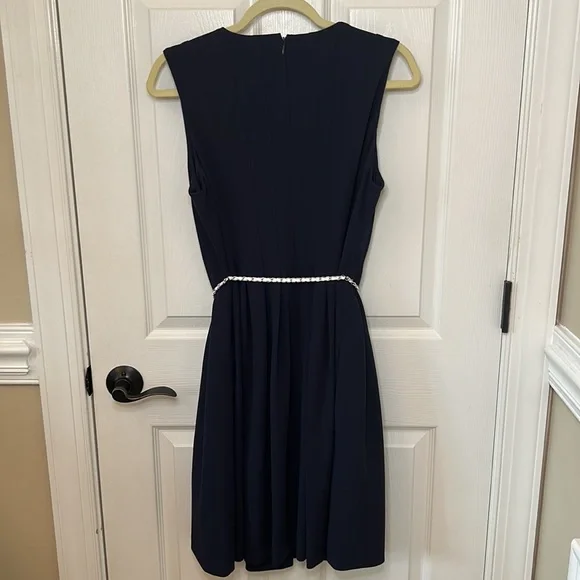 Karl Lagerfeld Paris Dress (10) - Picture 2 of 10